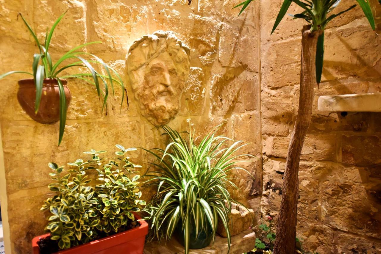 The Lodge Cospicua Exteriör bild
